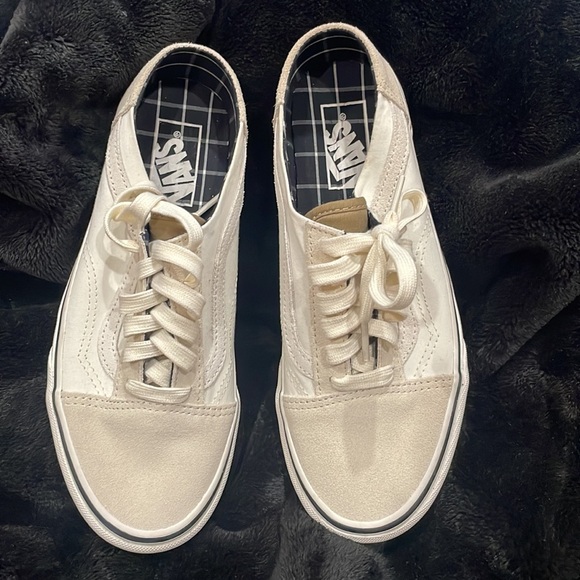 Never worn. Vans. Will ship in time for Christmas if needed. - Picture 2 of 4